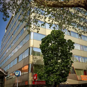 Simm's - Cityhotel Next To Metro U3 4* Viyana