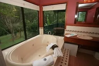 Montville Country Cabins 3*,  Australia